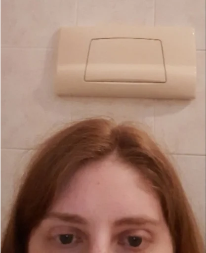 Стикер из набора Annanan для Телеграм: Статические 🚽