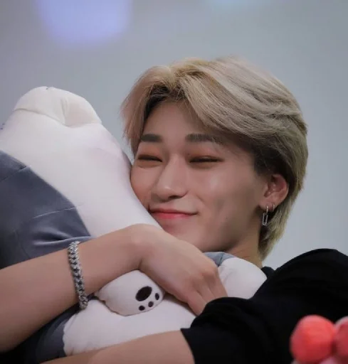 Стикер из набора Ateez | San by @btskth для Телеграм: Статические 🤗