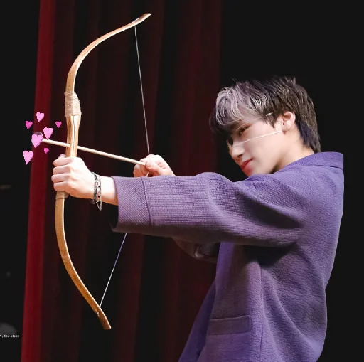 Стикер из набора Ateez | San by @btskth для Телеграм: Статические 🏹