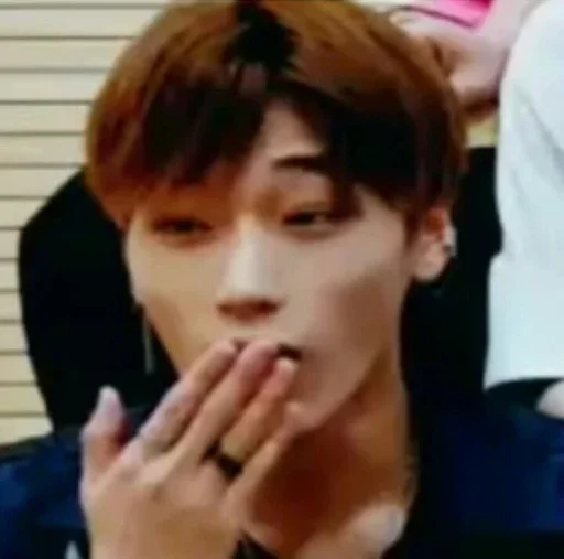 Стикер из набора Ateez | San by @btskth для Телеграм: Статические 😱