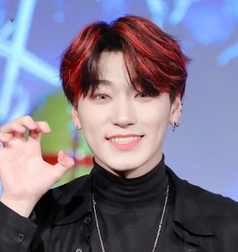 Стикер из набора Ateez | San by @btskth для Телеграм: Статические 😁