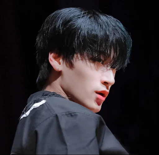 Стикер из набора Ateez | San by @btskth для Телеграм: Статические 🥴
