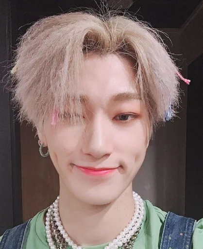 Стикер из набора Ateez | San by @btskth для Телеграм: Статические 😊