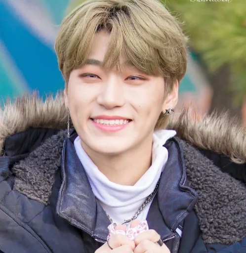 Стикер из набора Ateez | San by @btskth для Телеграм: Статические 😁