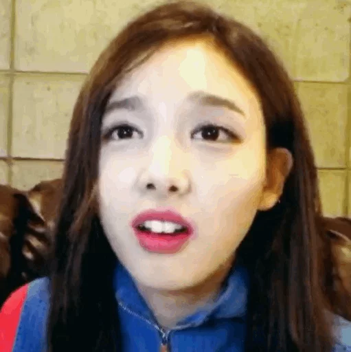 Стикер из набора Nayeon🌸⚡️ @ITZADRINA для Телеграм: Статические 🌸