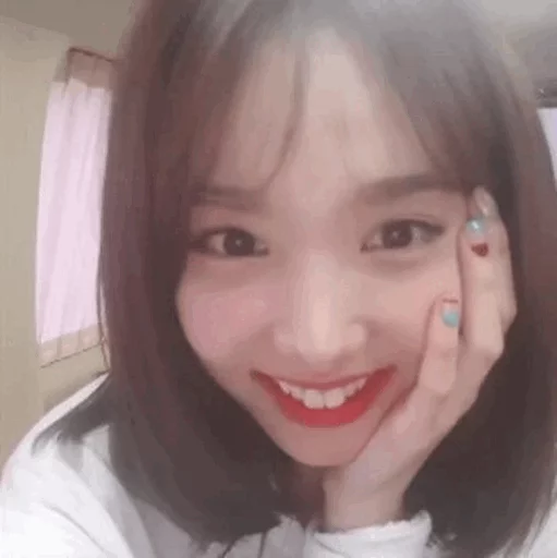 Стикер из набора Nayeon🌸⚡️ @ITZADRINA для Телеграм: Статические 🌸