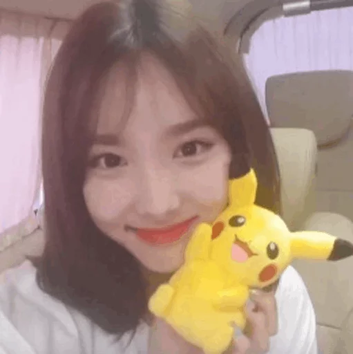 Стикер из набора Nayeon🌸⚡️ @ITZADRINA для Телеграм: Статические ⚡️