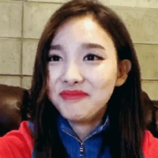 Стикер из набора Nayeon🌸⚡️ @ITZADRINA для Телеграм: Статические ⚡️