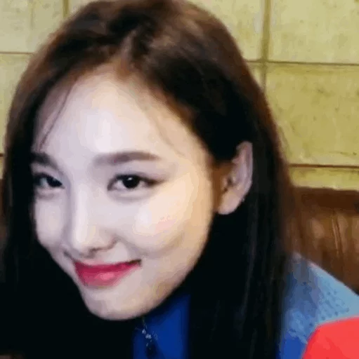 Стикер из набора Nayeon🌸⚡️ @ITZADRINA для Телеграм: Статические 🌸