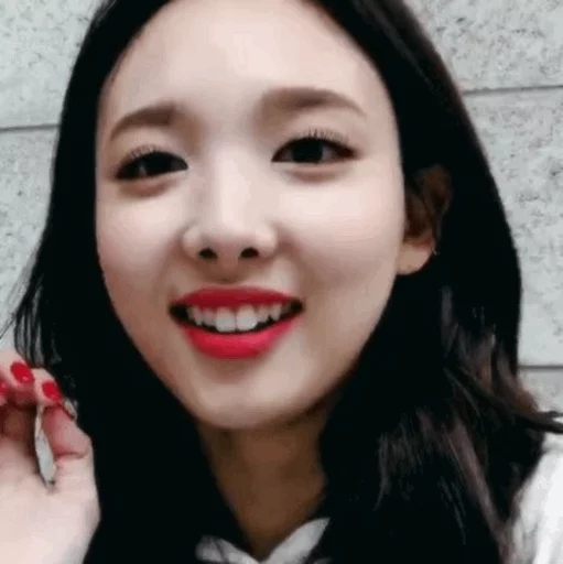 Стикер из набора Nayeon🌸⚡️ @ITZADRINA для Телеграм: Статические 🌸