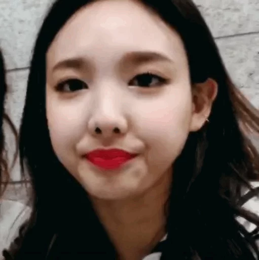 Стикер из набора Nayeon🌸⚡️ @ITZADRINA для Телеграм: Статические ⚡️