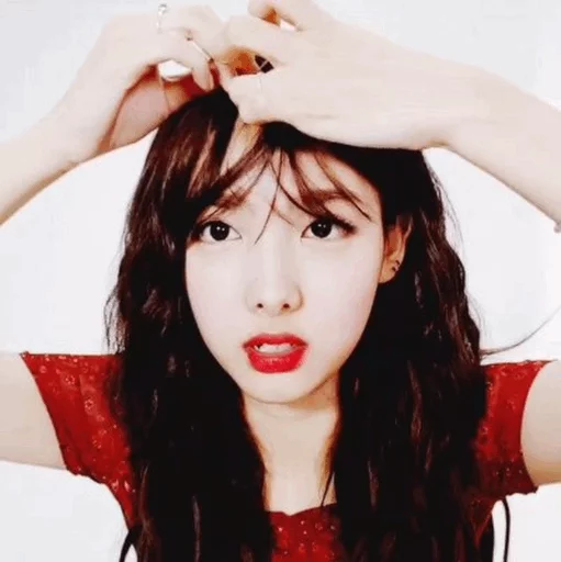 Стикер из набора Nayeon🌸⚡️ @ITZADRINA для Телеграм: Статические ⚡️