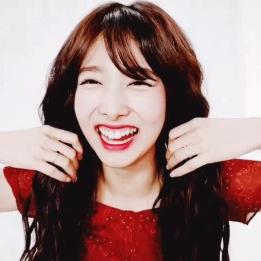 Стикер из набора Nayeon🌸⚡️ @ITZADRINA для Телеграм: Статические 🌸