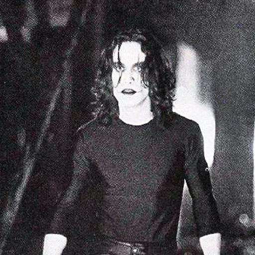 Стикер из набора The Crow 1994(by pourmecoffe) для Телеграм: Статические 😮