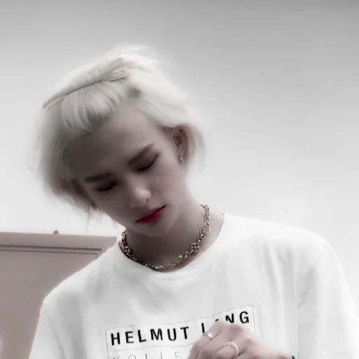 Стикер из набора hyunjin для Телеграм: Статические 🍙