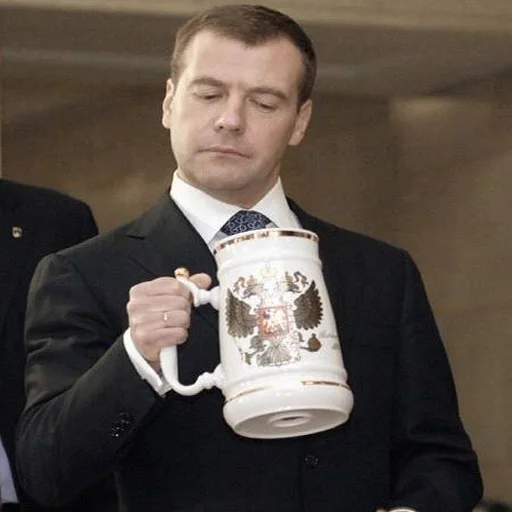 Стикер из набора irondimon для Телеграм: Статические 🍻