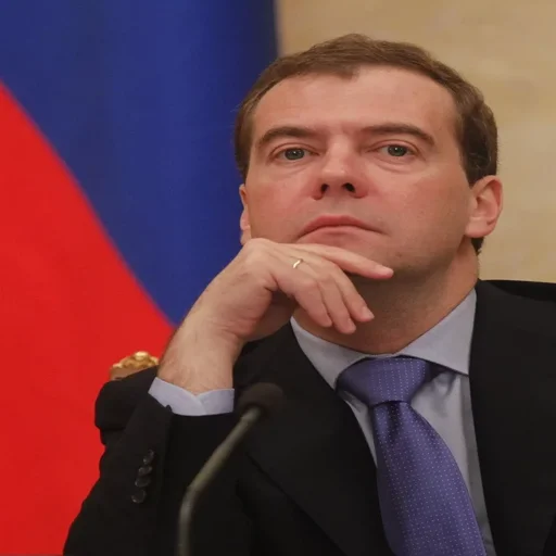Стикер из набора irondimon для Телеграм: Статические 🤔