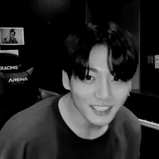Стикер из набора pt.1 dark ver. @khenxiden для Телеграм: Статические 💗