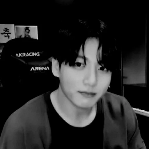 Стикер из набора pt.1 dark ver. @khenxiden для Телеграм: Статические 💗