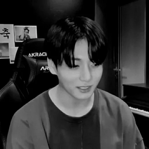 Стикер из набора pt.1 dark ver. @khenxiden для Телеграм: Статические 💗