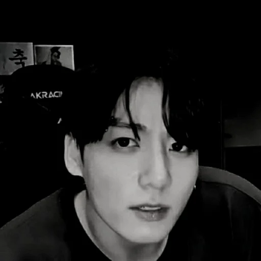 Стикер из набора pt.1 dark ver. @khenxiden для Телеграм: Статические 💗