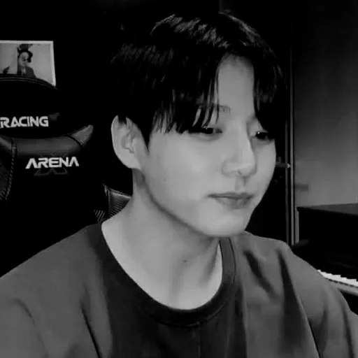 Стикер из набора pt.1 dark ver. @khenxiden для Телеграм: Статические 💗
