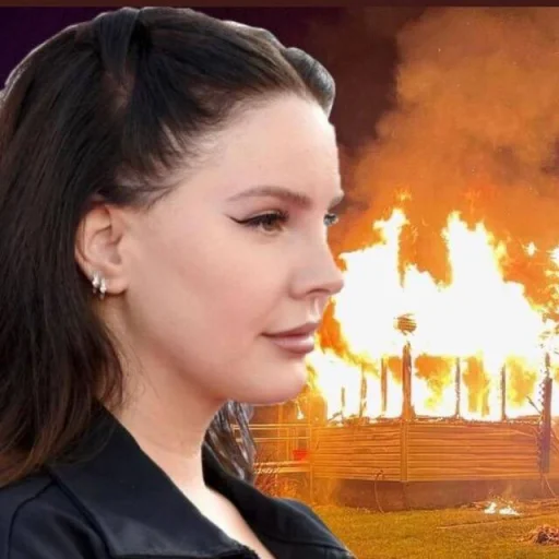 Стикер из набора emancipation of @LanaDelReyBR1 для Телеграм: Статические 💣
