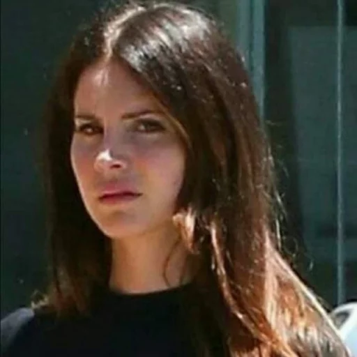 Стикер из набора emancipation of @LanaDelReyBR1 для Телеграм: Статические 😒