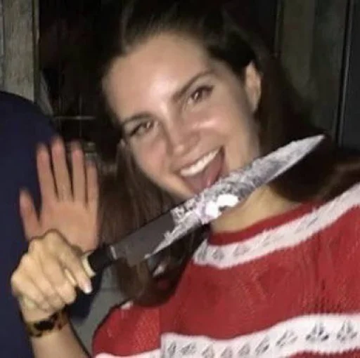 Стикер из набора emancipation of @LanaDelReyBR1 для Телеграм: Статические 🔪