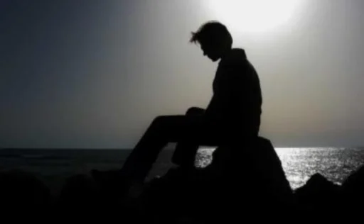 Стикер из набора RAMO для Телеграм: Статические 😢