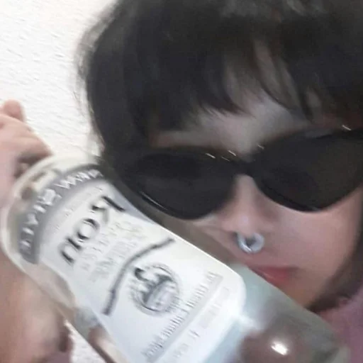 Стикер из набора Random 🤯 @MasStickers2 для Телеграм: Статические 😎