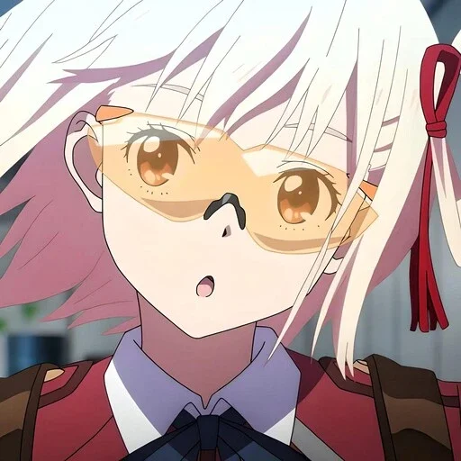 Стикер из набора Ликорис рикоил @anime_stickerr для Телеграм: Статические 😮