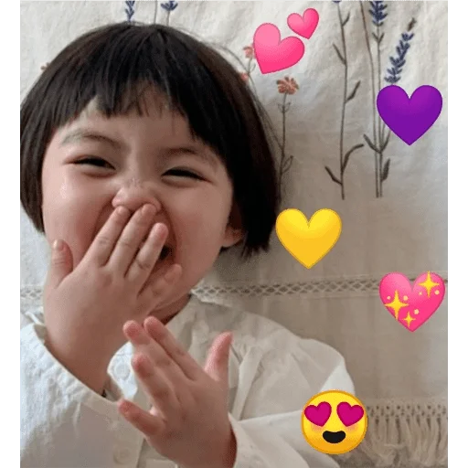 Стикер из набора LOHEE для Телеграм: Статические 😘