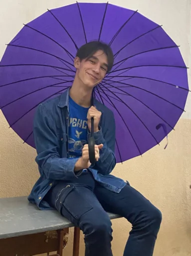 Стикер из набора 33 для Телеграм: Статические ☂️