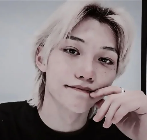 Стикер из набора ☀️;; 𝙛𝙚𝙡𝙞𝙭 - 𝙗𝙮 @helpleymiks для Телеграм: Статические ☀️