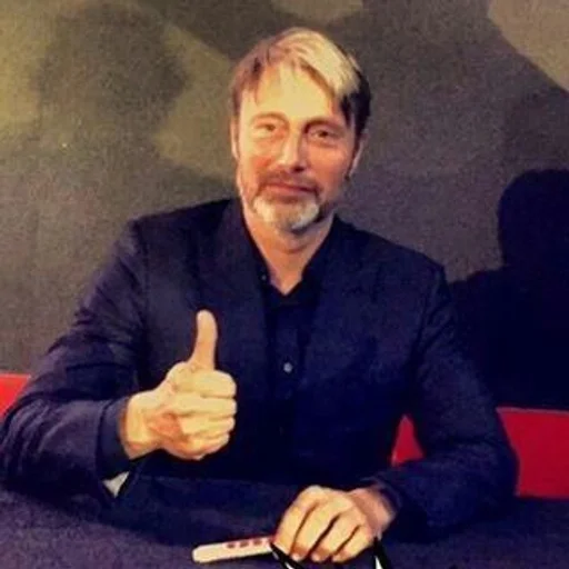 Стикер из набора Hannibal Lecter :: @fStikBot для Телеграм: Статические 👍