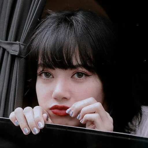 Стикер из набора lisa ° ° @lenayapasti для Телеграм: Статические 😣