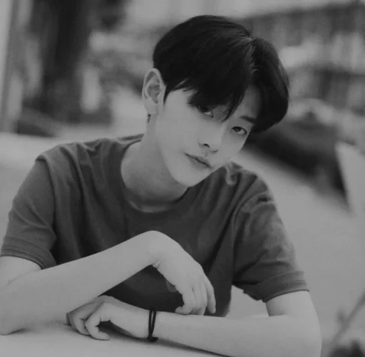 Стикер из набора Liumeng dark - @liumengch для Телеграм: Статические 🖤