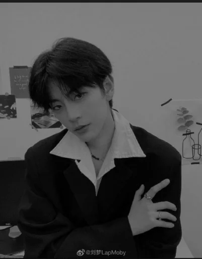 Стикер из набора Liumeng dark - @liumengch для Телеграм: Статические 🖤