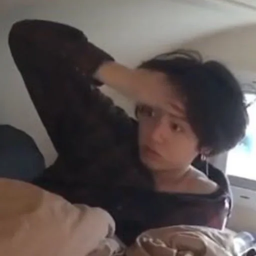 Стикер из набора kiki's mood `` by: @rowbbrs для Телеграм: Статические 😶