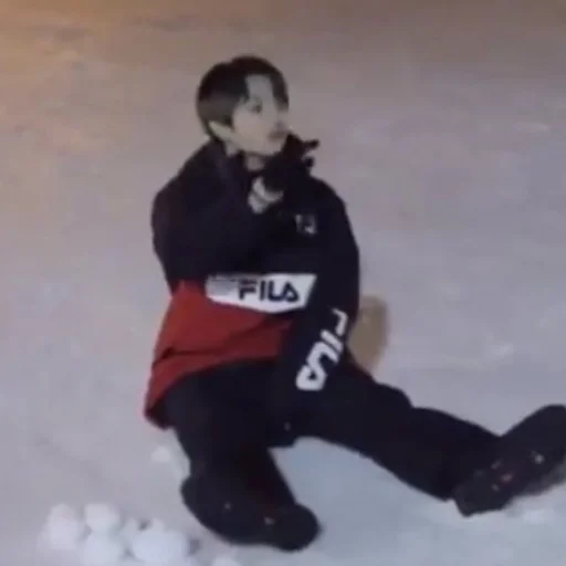 Стикер из набора kiki's mood `` by: @rowbbrs для Телеграм: Статические 😮