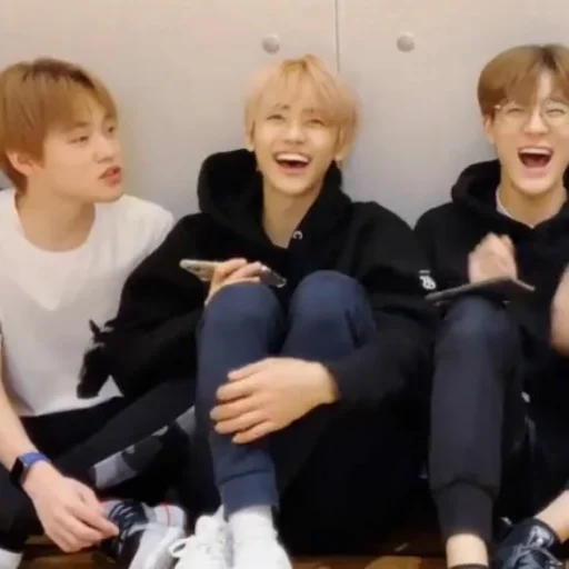Стикер из набора @nctzjaemin для Телеграм: Статические 😄