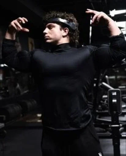 Стикер из набора THE TREN TWINS ➡️ @Ctikerubot для Телеграм: Видео, Статические 🥷