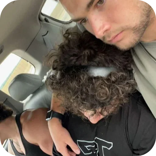 Стикер из набора THE TREN TWINS ➡️ @Ctikerubot для Телеграм: Видео, Статические 😴