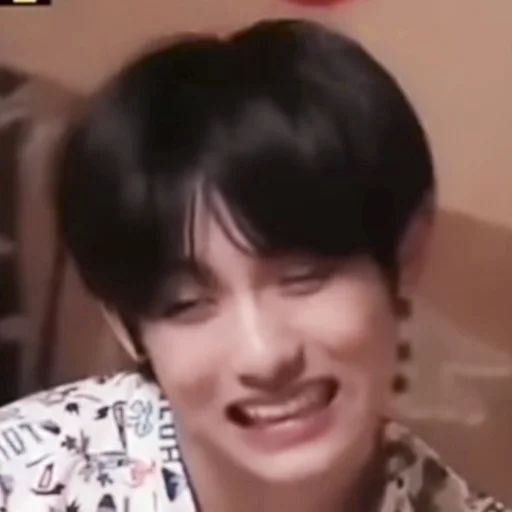 Стикер из набора winwin ᝢ by @pitchestdark для Телеграм: Статические 🍣