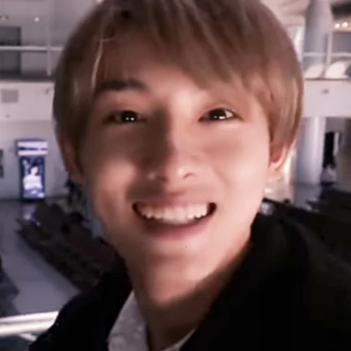 Стикер из набора winwin ᝢ by @pitchestdark для Телеграм: Статические 🍣