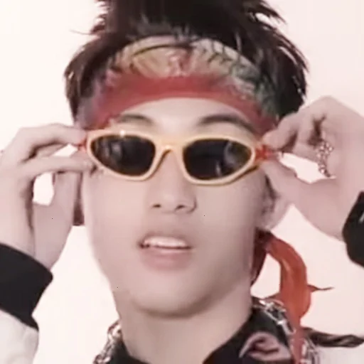 Стикер из набора winwin ᝢ by @pitchestdark для Телеграм: Статические 🍣