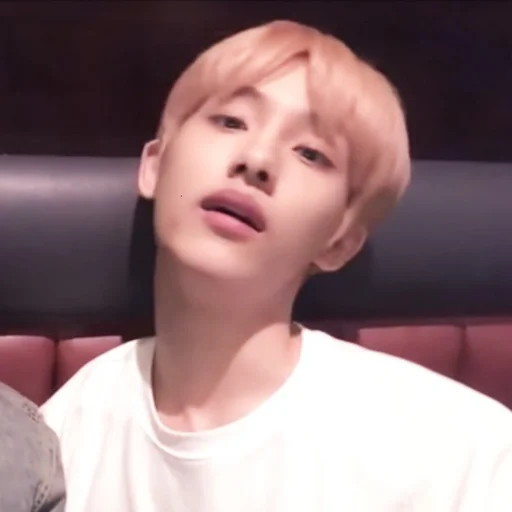 Стикер из набора winwin 2 ᝢ by @pitchestdark для Телеграм: Статические 🍣