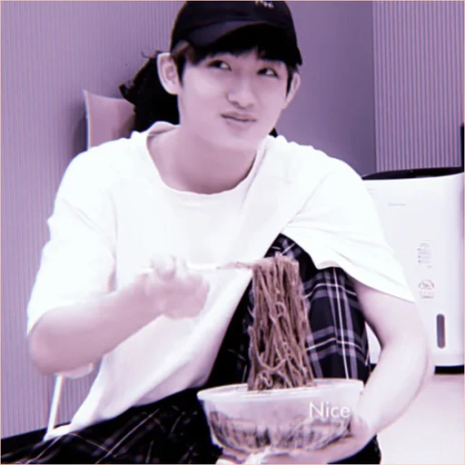 Стикер из набора winwin 4 ᝢ by @pitchestdark для Телеграм: Статические 🍣