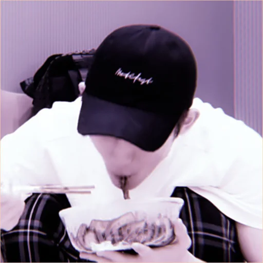 Стикер из набора winwin 4 ᝢ by @pitchestdark для Телеграм: Статические 🍣